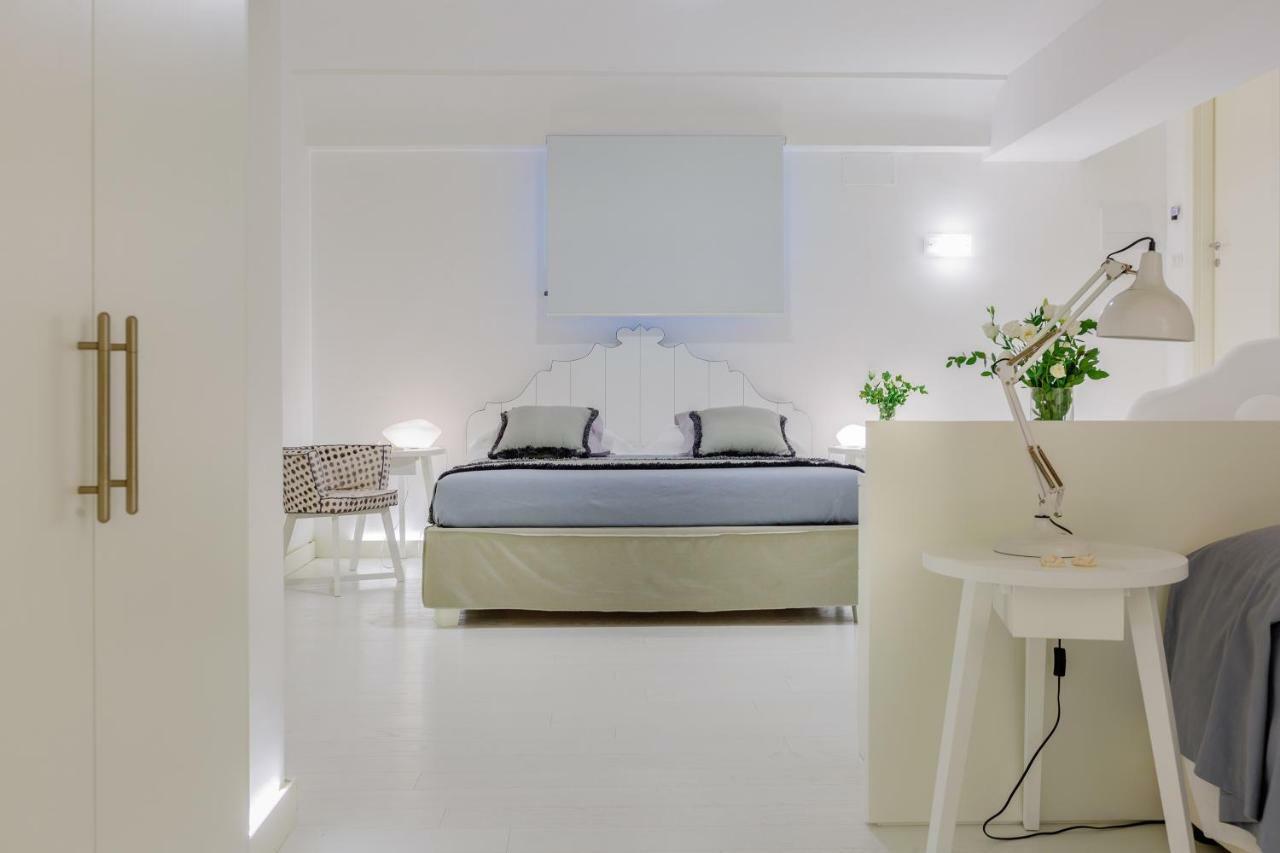 White Stylish Apartments วีโกเอเกวนเซ ภายนอก รูปภาพ