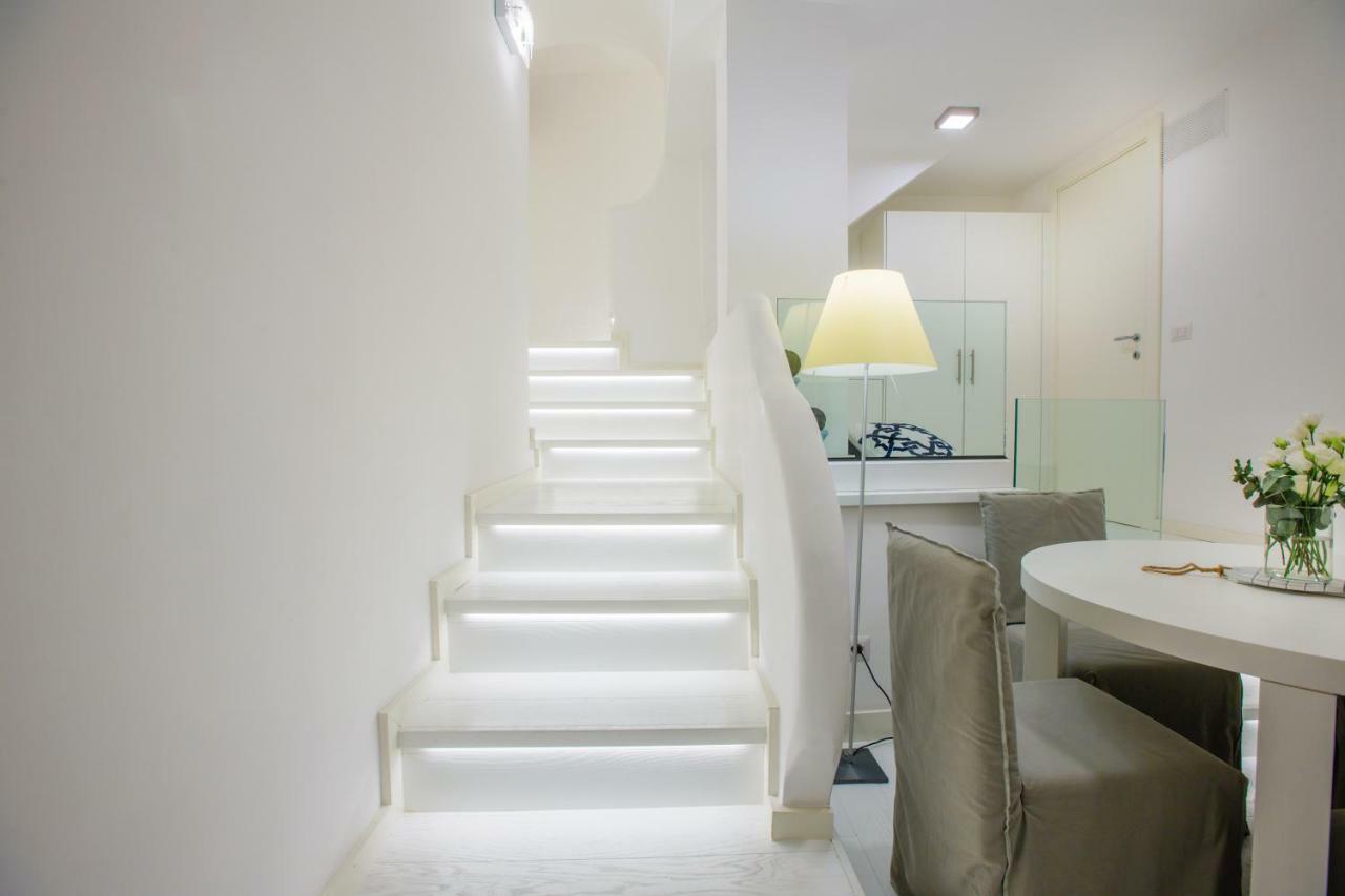 White Stylish Apartments วีโกเอเกวนเซ ภายนอก รูปภาพ